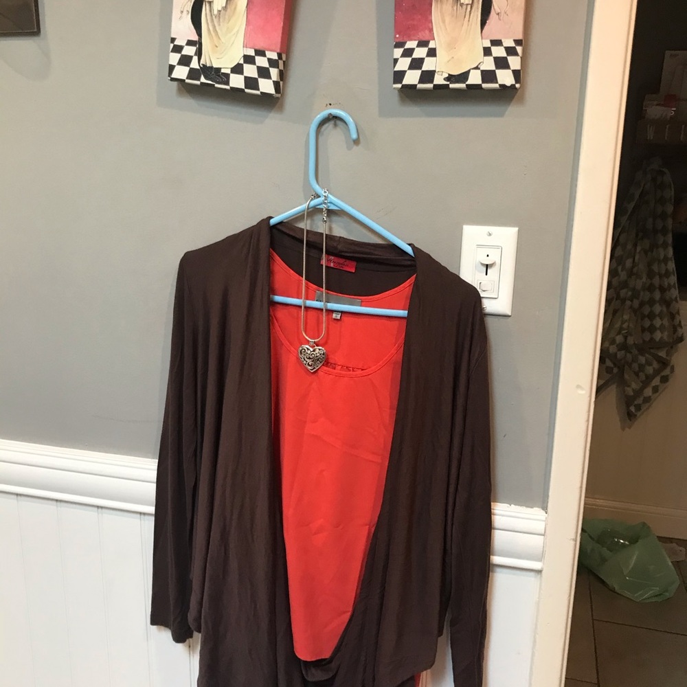 Clothes - Picture 5 of 8